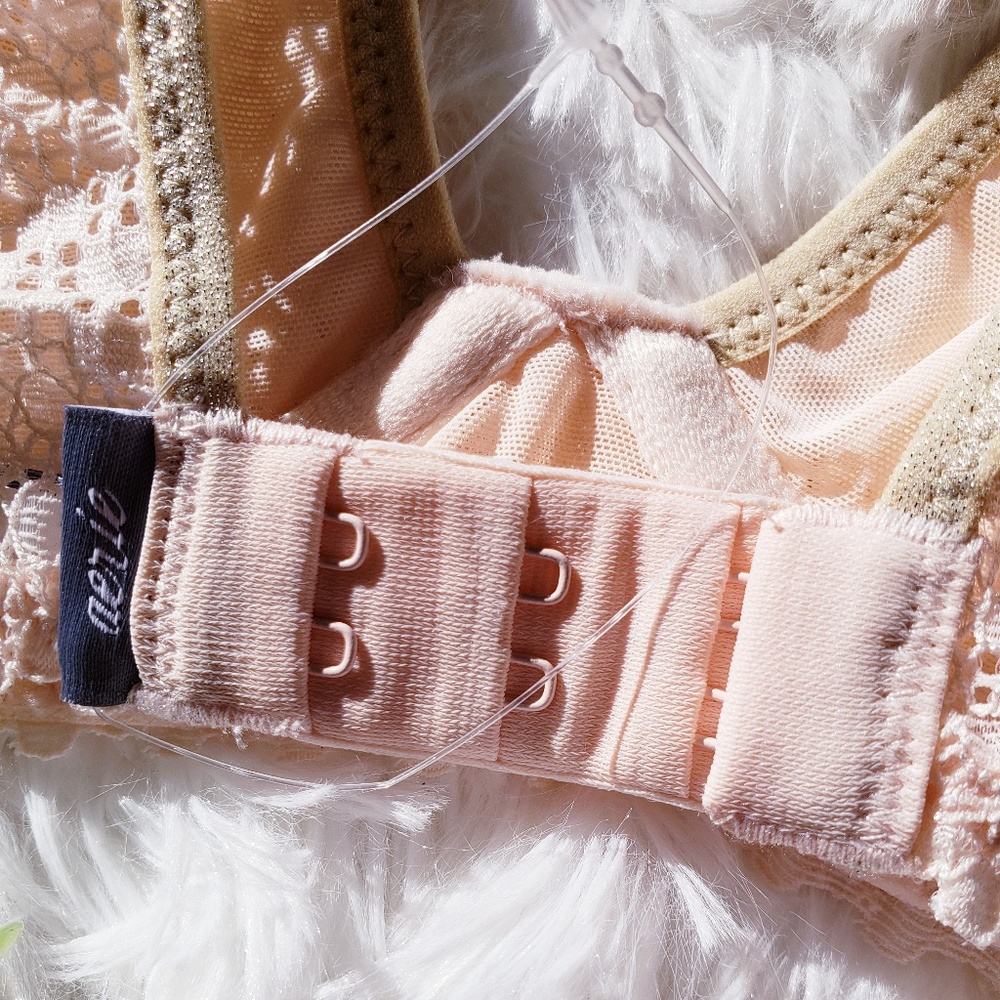 3/$20 Aerie light pink gold lace triangle cup bra - Picture 6 of 8